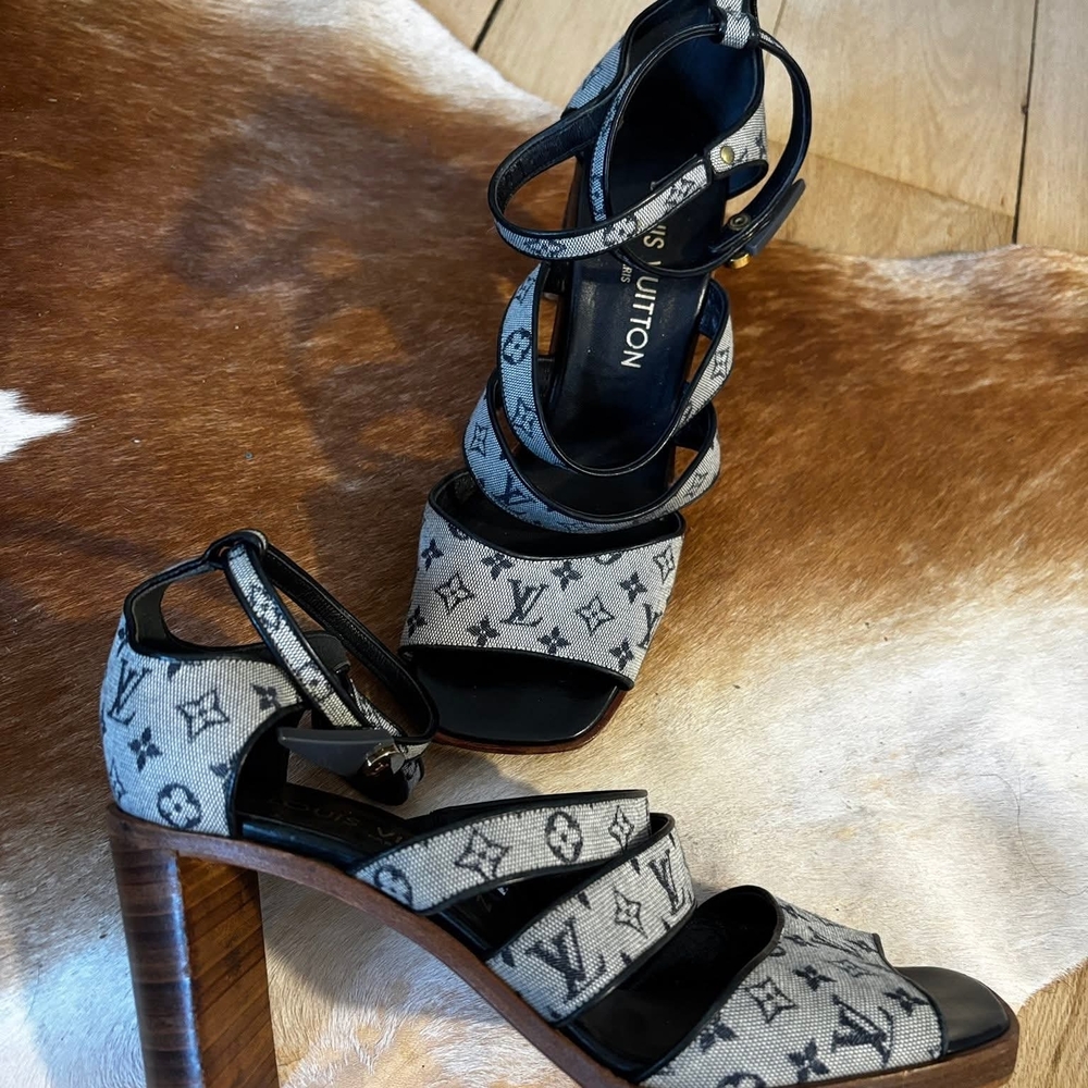 Louis Vuitton Monogram Black and Gray Heels